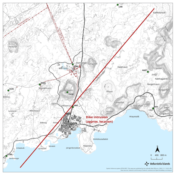 Status map showing the location of the dike intrusion based on combined satellite radar imagery, GPS measurements, and geophysical modelling.